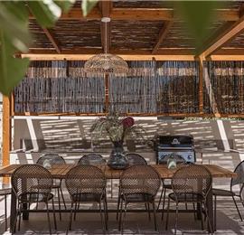 5 bedroom villa with indoor and outdoor pool in Chania town, sleeps 10